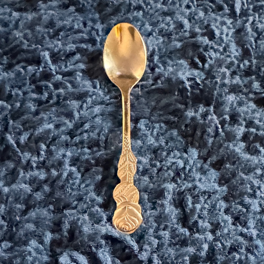 Vintage gold plated Rostfrei Rose design demitasse spoon